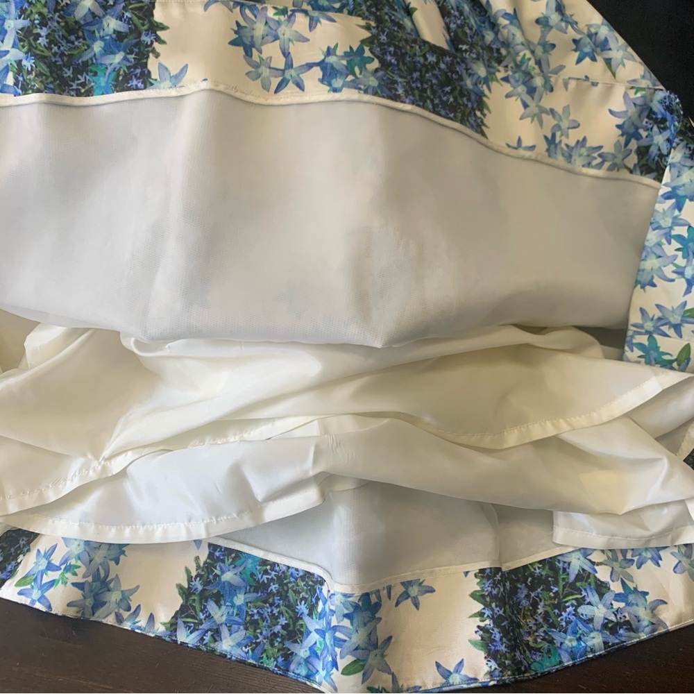 Tibi 100% Silk Gazar Blue Floral Pleated Full Sidewalk Luxury Midi Skirt Size 2 - Picture 14 of 16